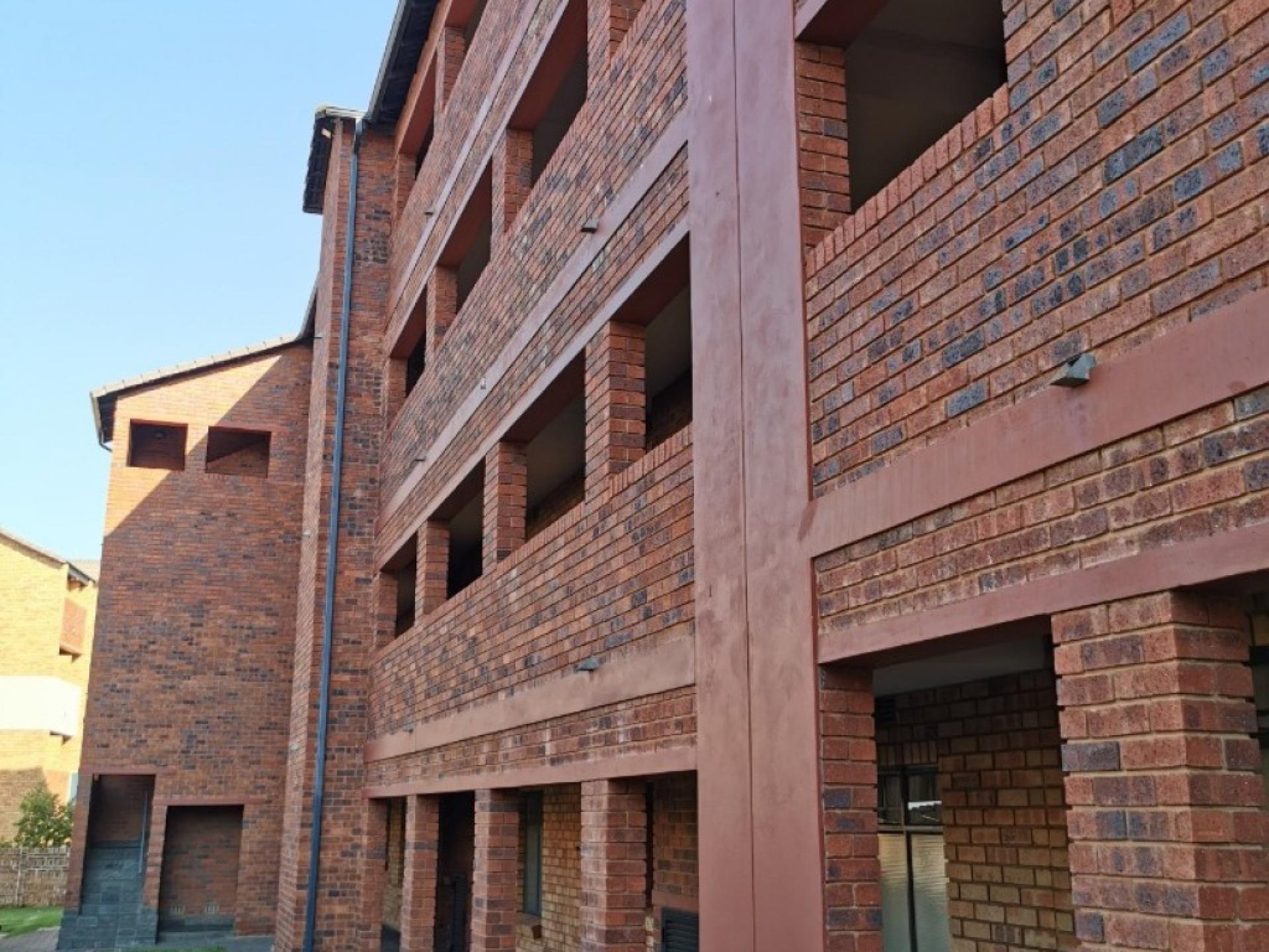  of property in Montana Tuine