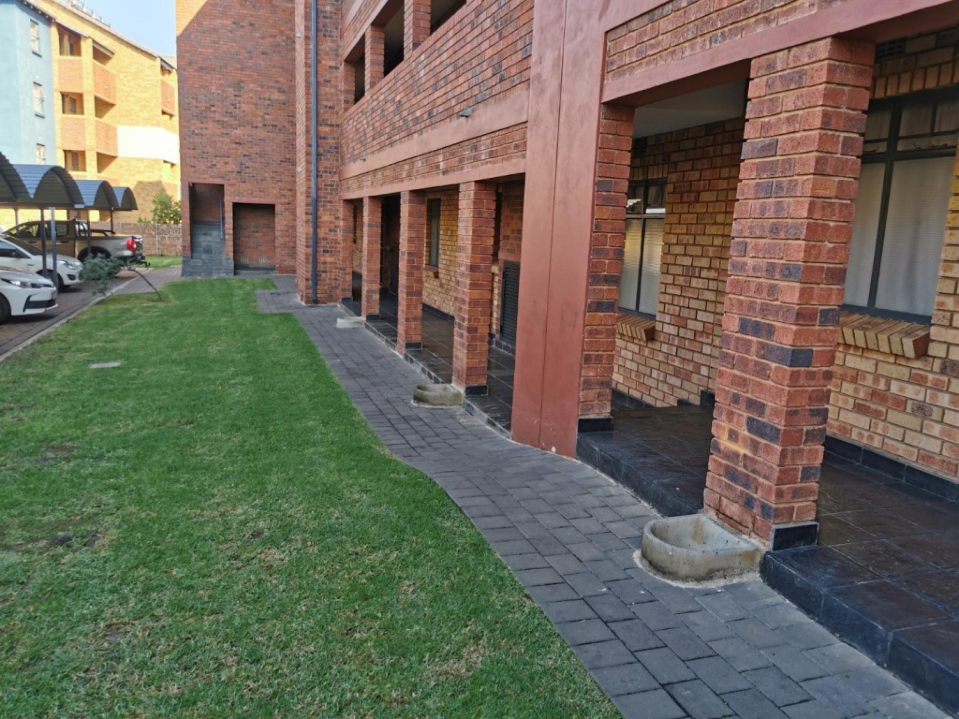  of property in Montana Tuine