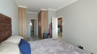 Main Bedroom - 20 square meters of property in Six Fountains Estate
