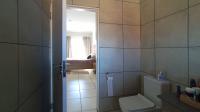 Main Bathroom - 7 square meters of property in Six Fountains Estate