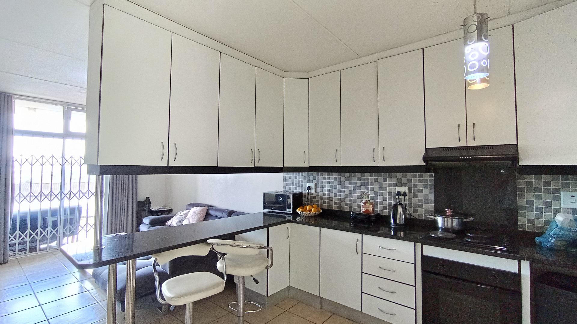Kitchen - 10 square meters of property in Effingham Heights