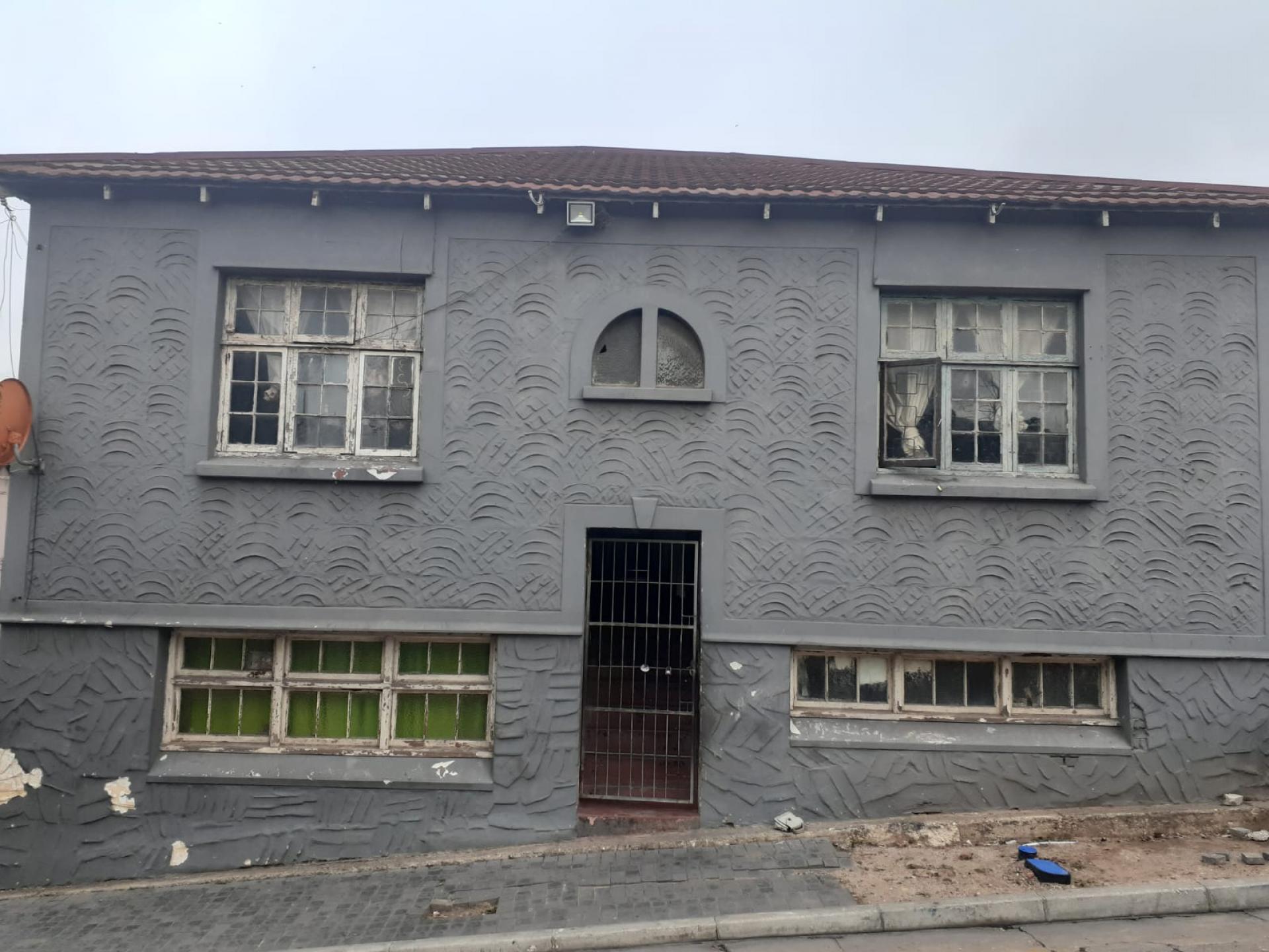  of property in Port Elizabeth Central