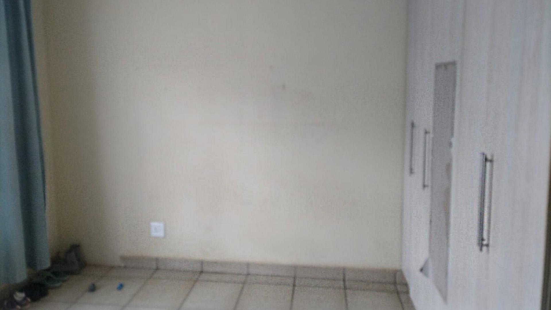 Bed Room 1 of property in Mashishing