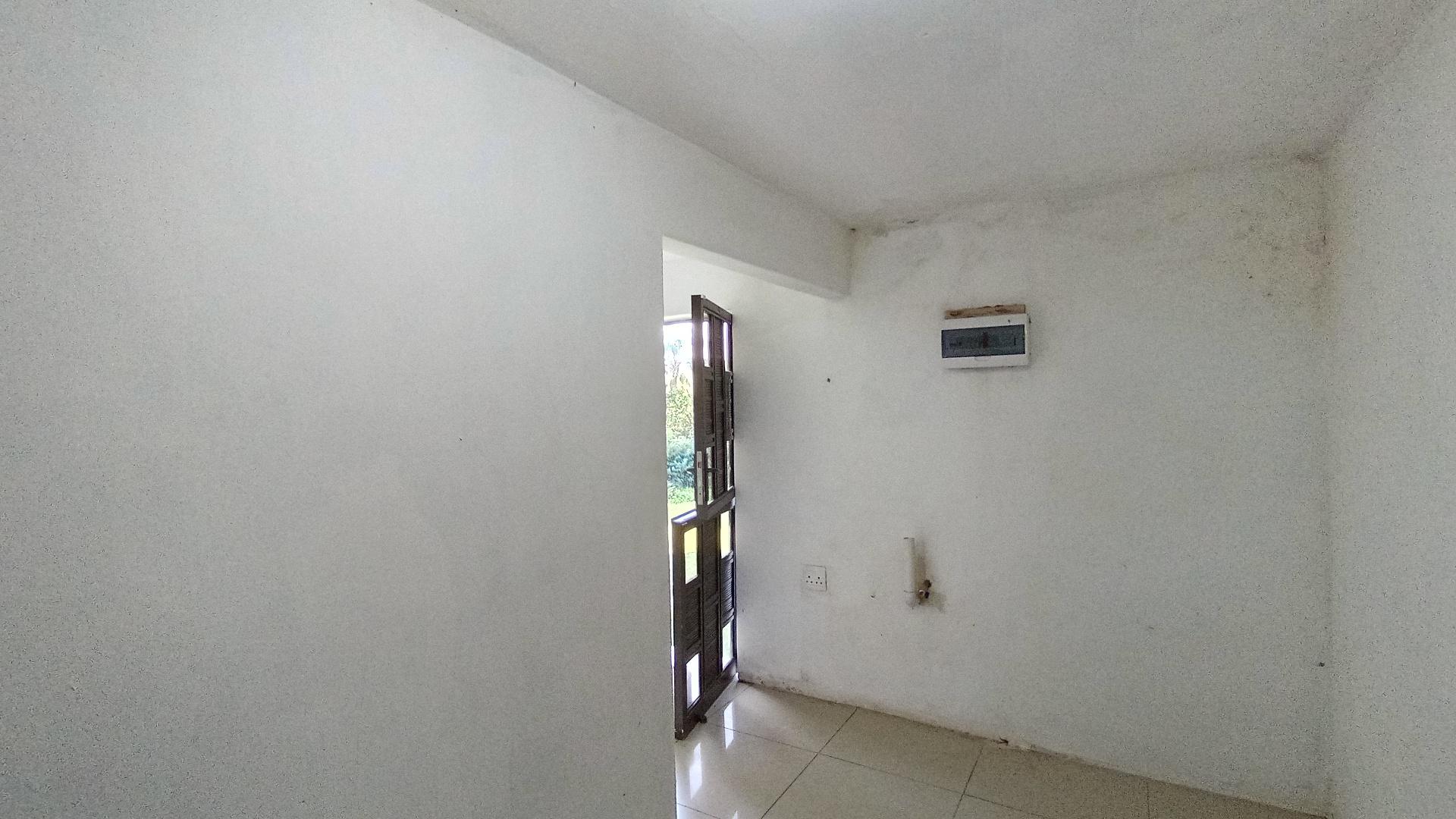 Scullery - 11 square meters of property in Kloof 