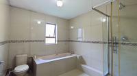 Bathroom 1 - 12 square meters of property in Kloof 