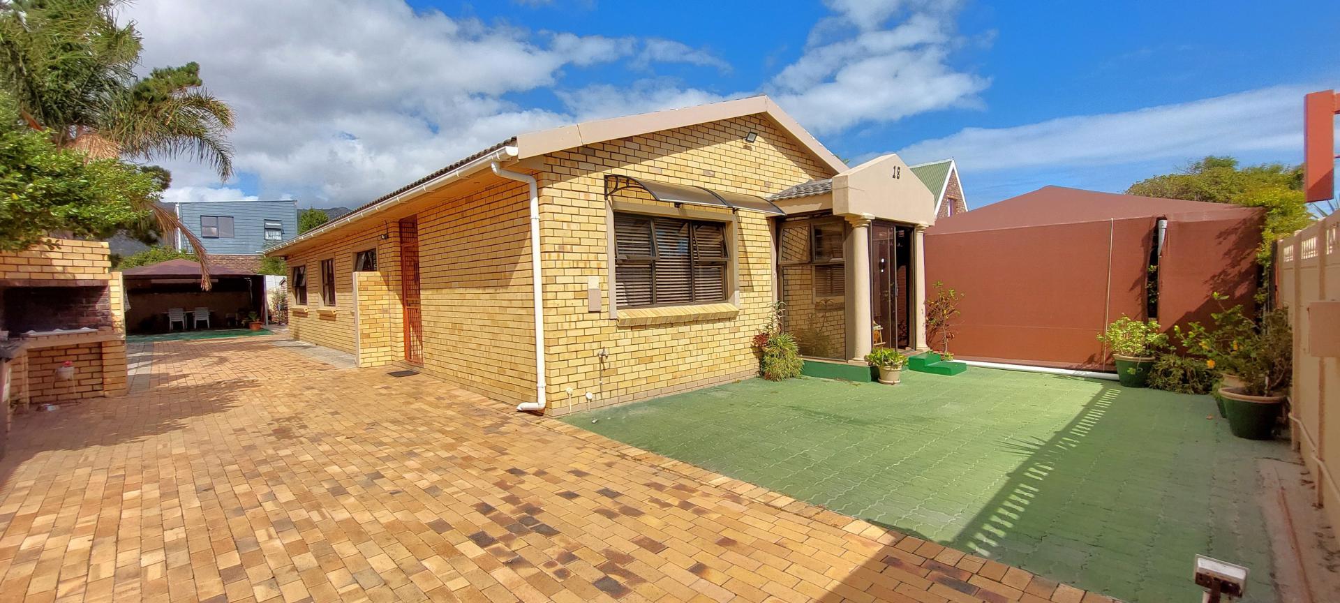  of property in Gordons Bay
