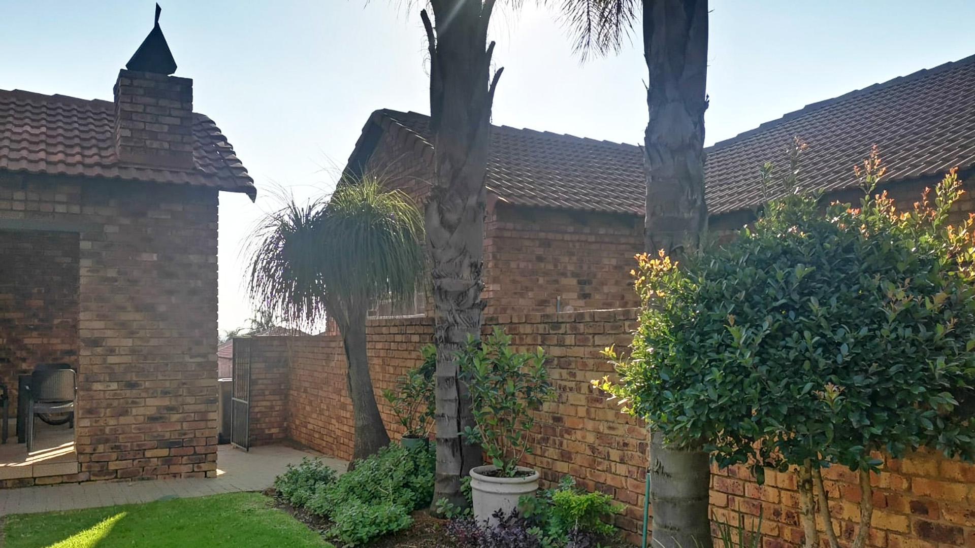 Backyard of property in Amberfield