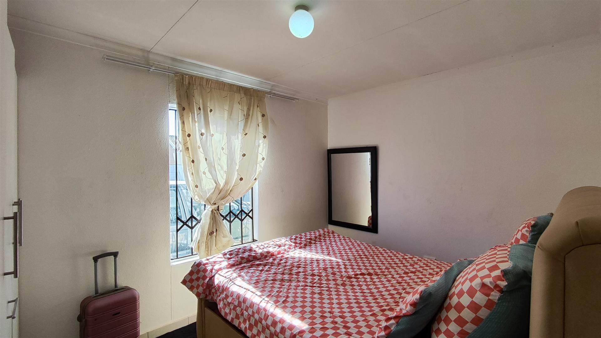 Main Bedroom of property in Savanna City