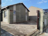 Front View of property in Savanna City
