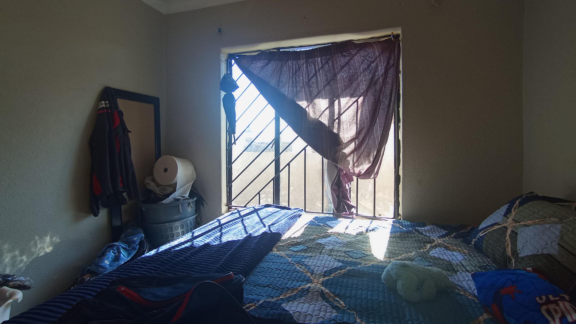 Bed Room 2 - 11 square meters of property in Klipfontein View