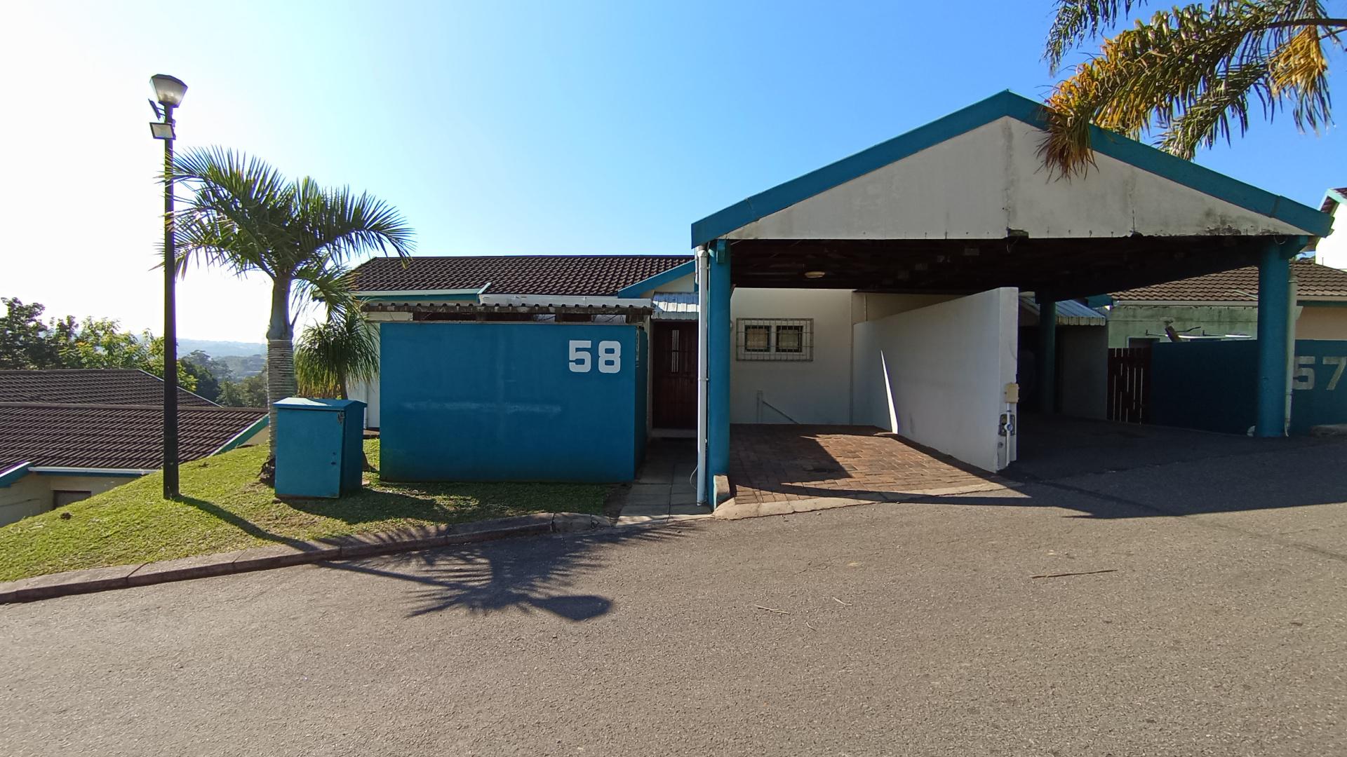 Front View of property in Amanzimtoti 