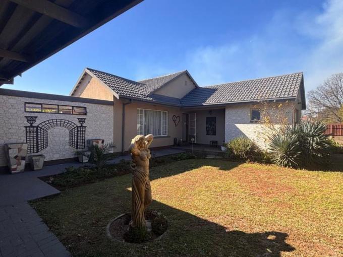 3 Bedroom House for Sale For Sale in Vanderbijlpark - MR680979