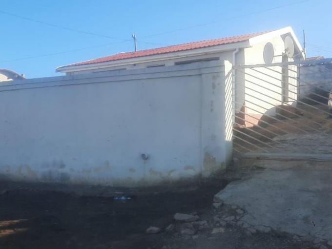 2 Bedroom House for Sale For Sale in Mdantsane - MR681010