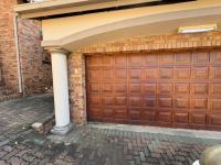 3 Bedroom 2 Bathroom Simplex for Sale for sale in Safarituine