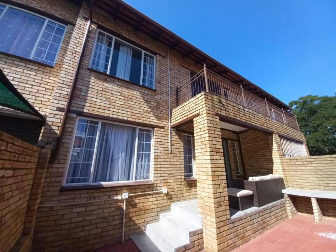 3 Bedroom Simplex for Sale For Sale in Safarituine - MR681020