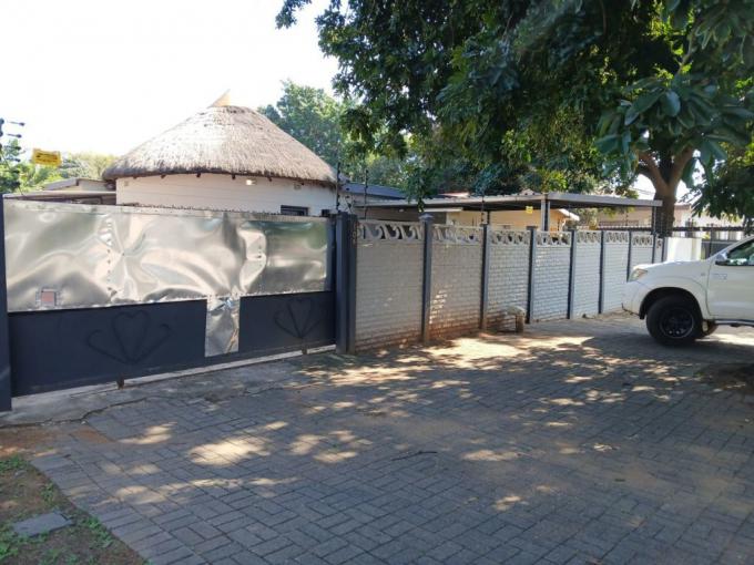 Commercial for Sale For Sale in Rustenburg - MR681025