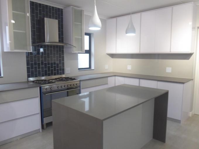 4 Bedroom House for Sale For Sale in The Sandown - MR681031