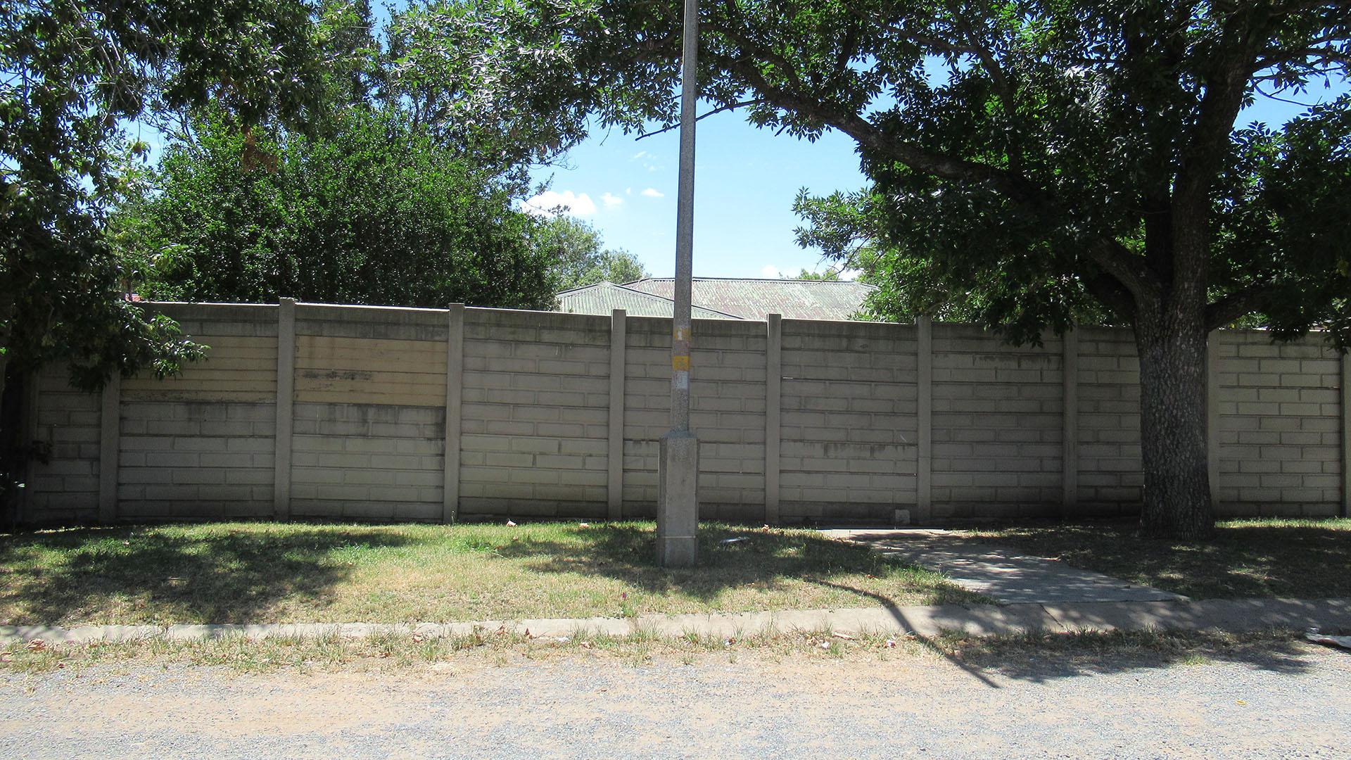 Front View of property in Sasolburg