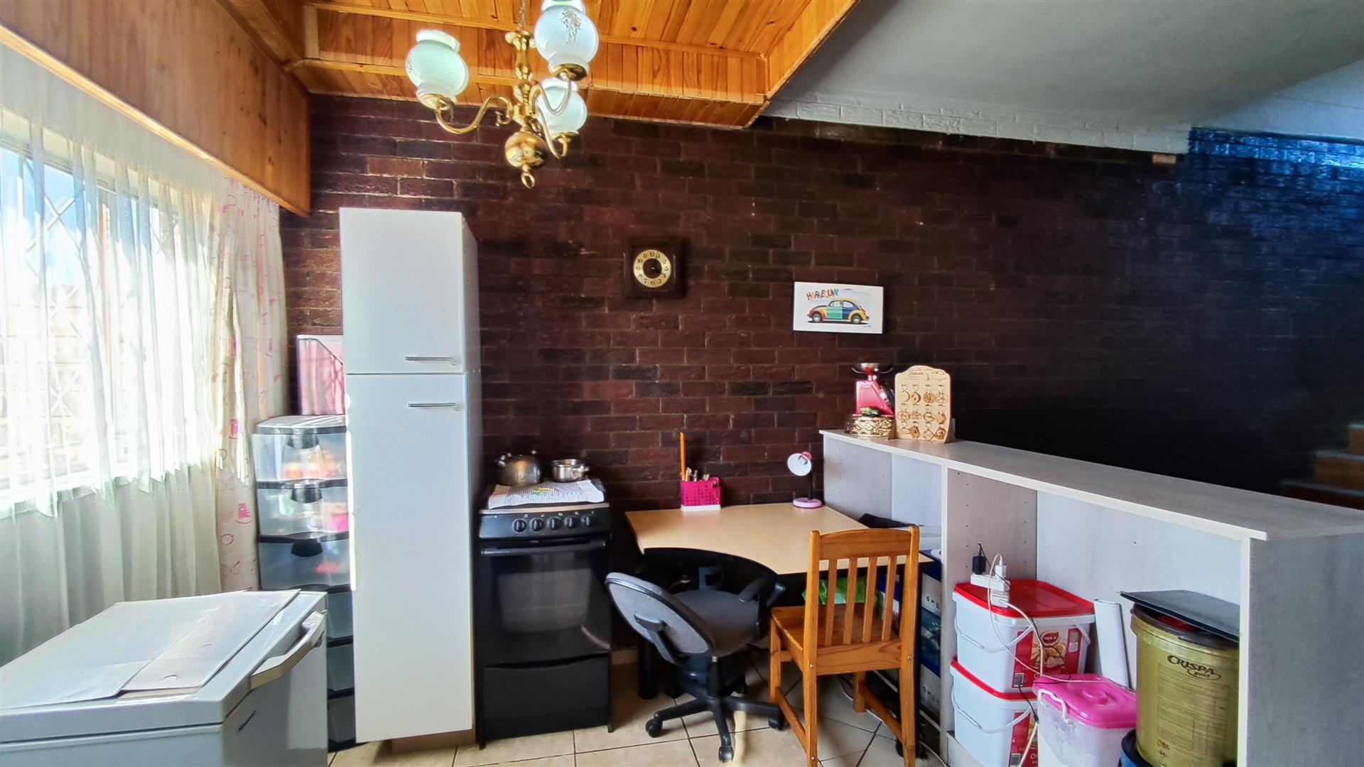 Dining Room - 8 square meters of property in Witfield