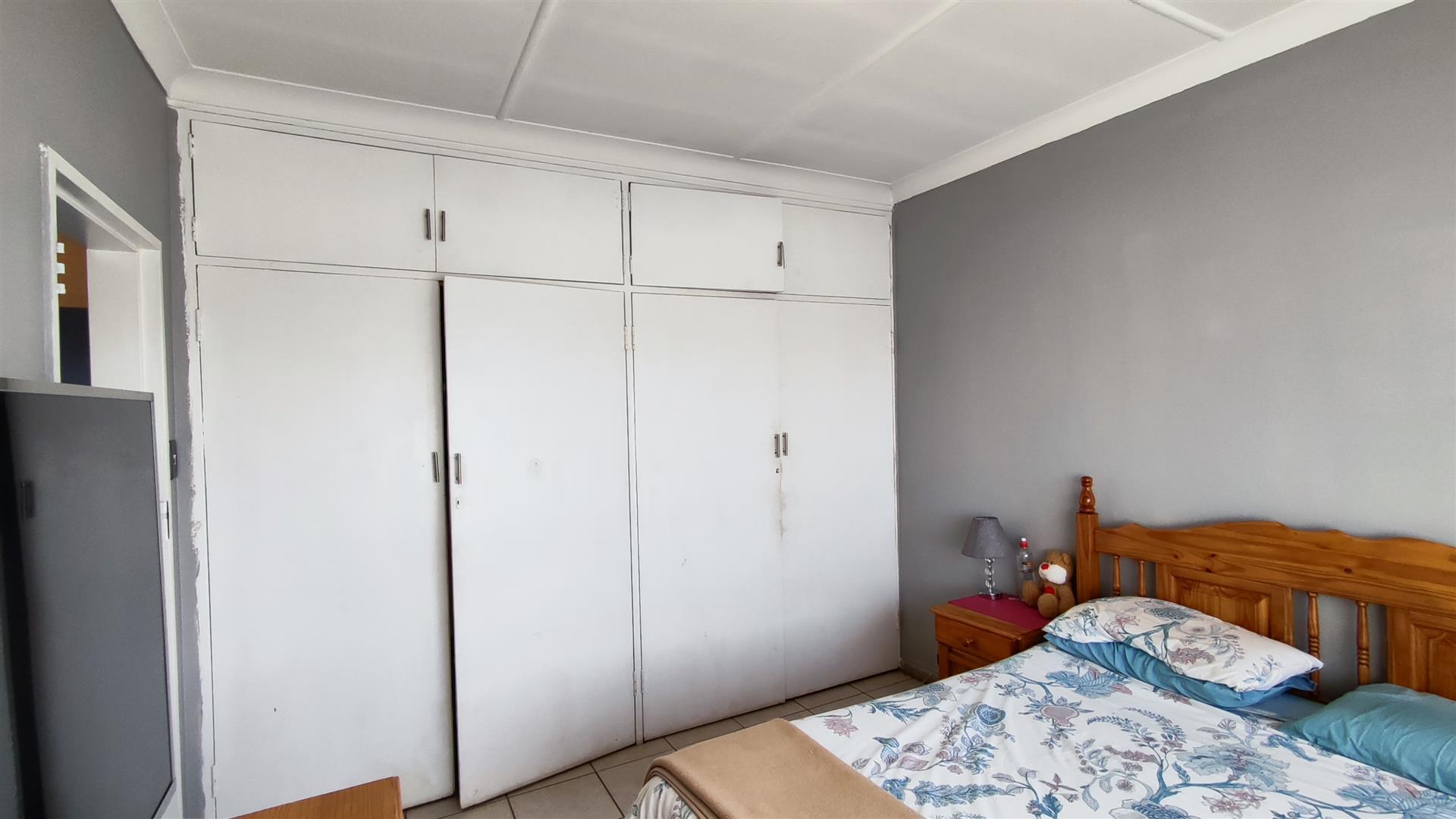 Bed Room 1 - 15 square meters of property in Witfield