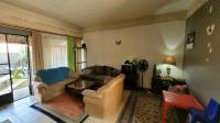Lounges of property in Witfield