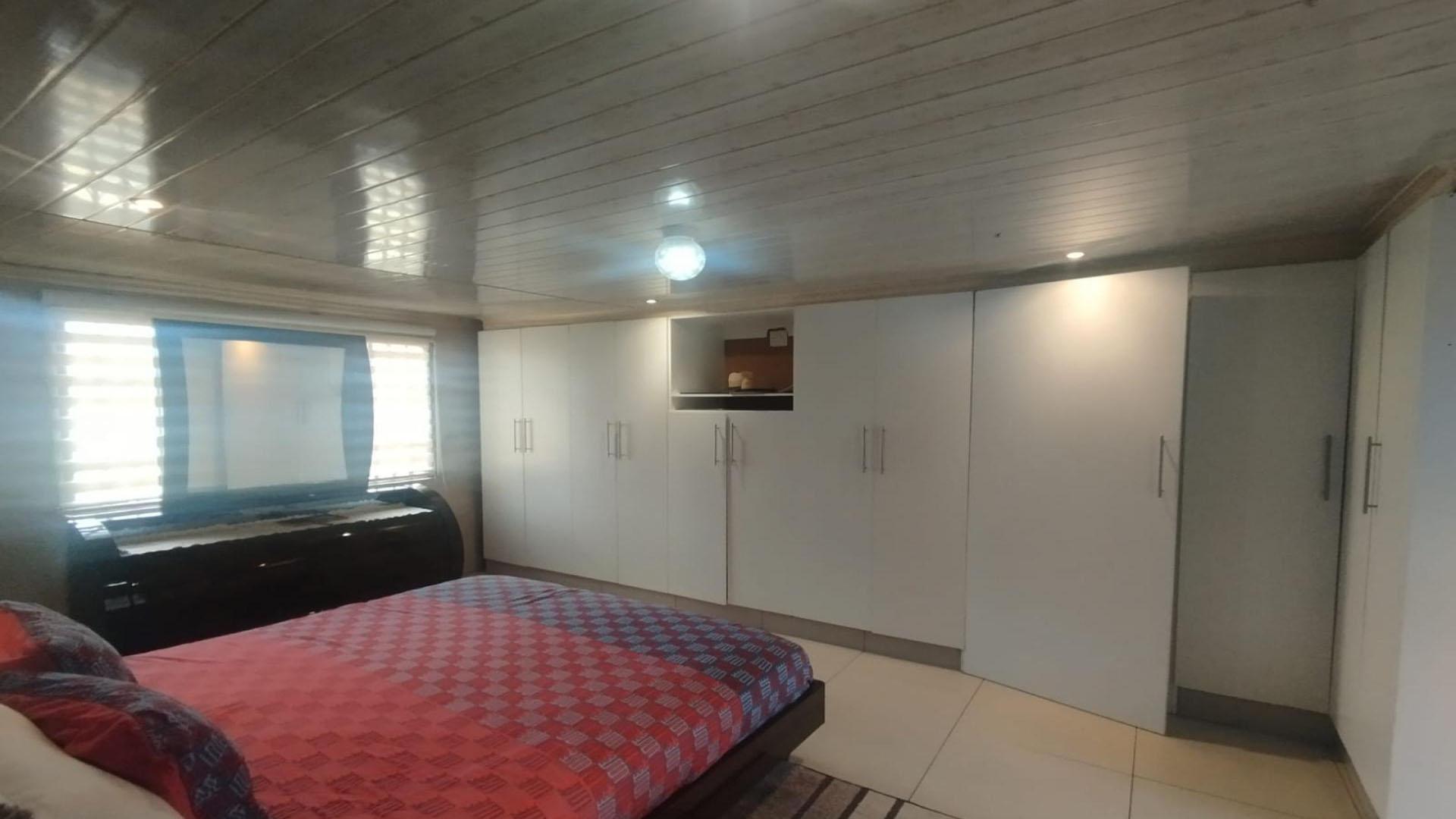 Main Bedroom of property in Sasolburg