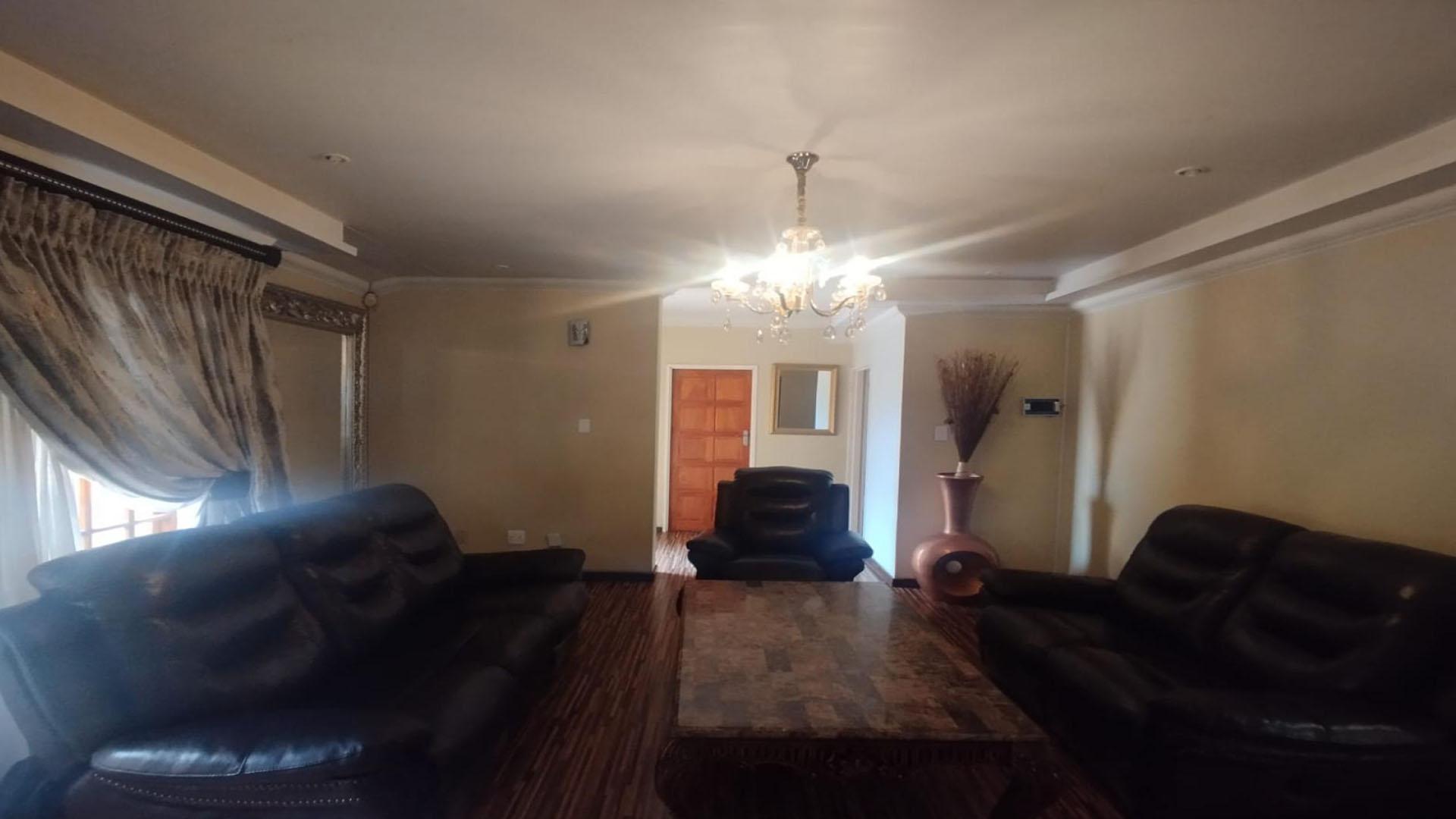 Lounges of property in Sasolburg