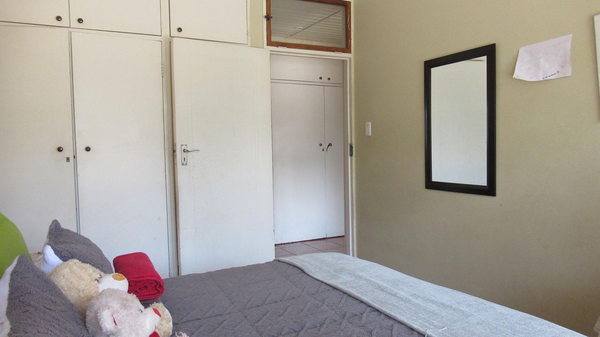 Bed Room 3 - 18 square meters of property in Sasolburg