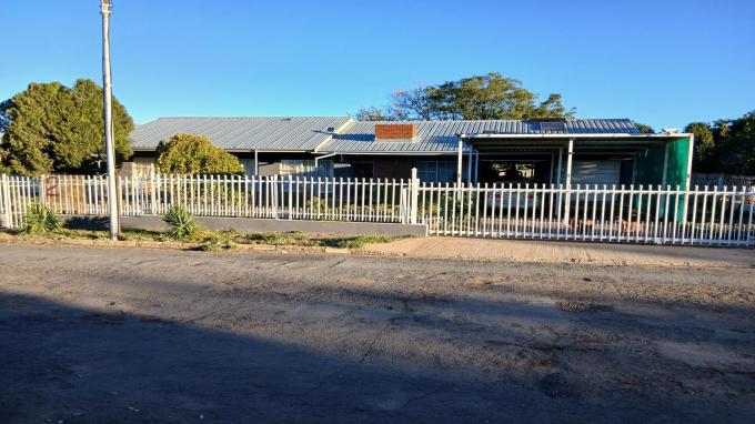 5 Bedroom House for Sale For Sale in Middelburg (EC) - Home Sell - MR681118