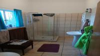 Bathroom 1 of property in Middelburg (EC)
