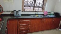 Kitchen of property in Umlazi