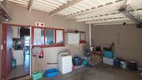 Garage - 24 square meters of property in Shelly Beach