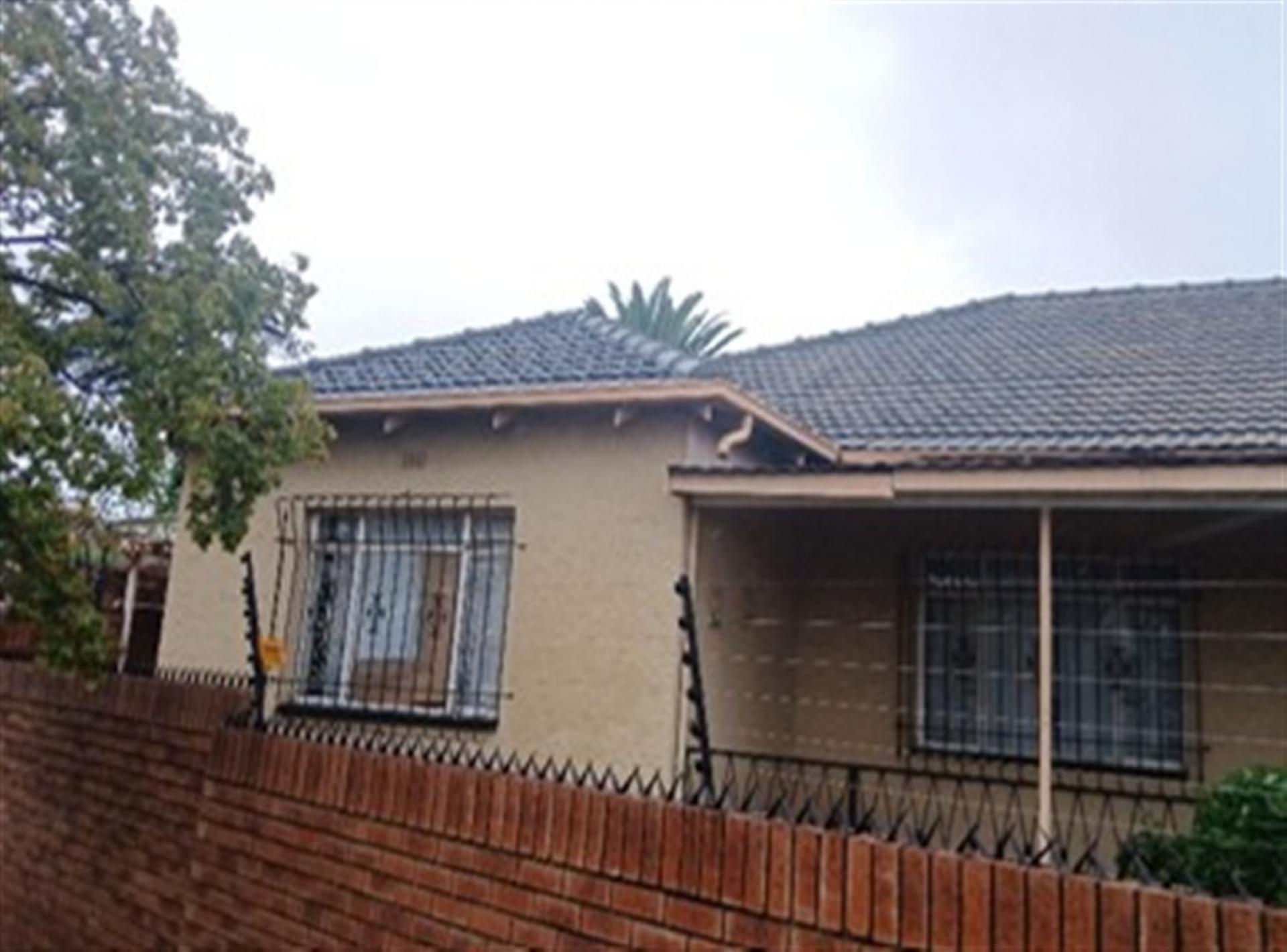 Front View of property in The Hill