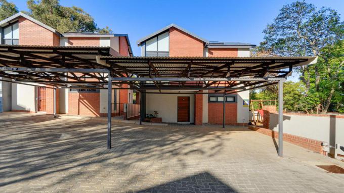 2 Bedroom Sectional Title for Sale For Sale in Ferndale - JHB - Home Sell - MR681156