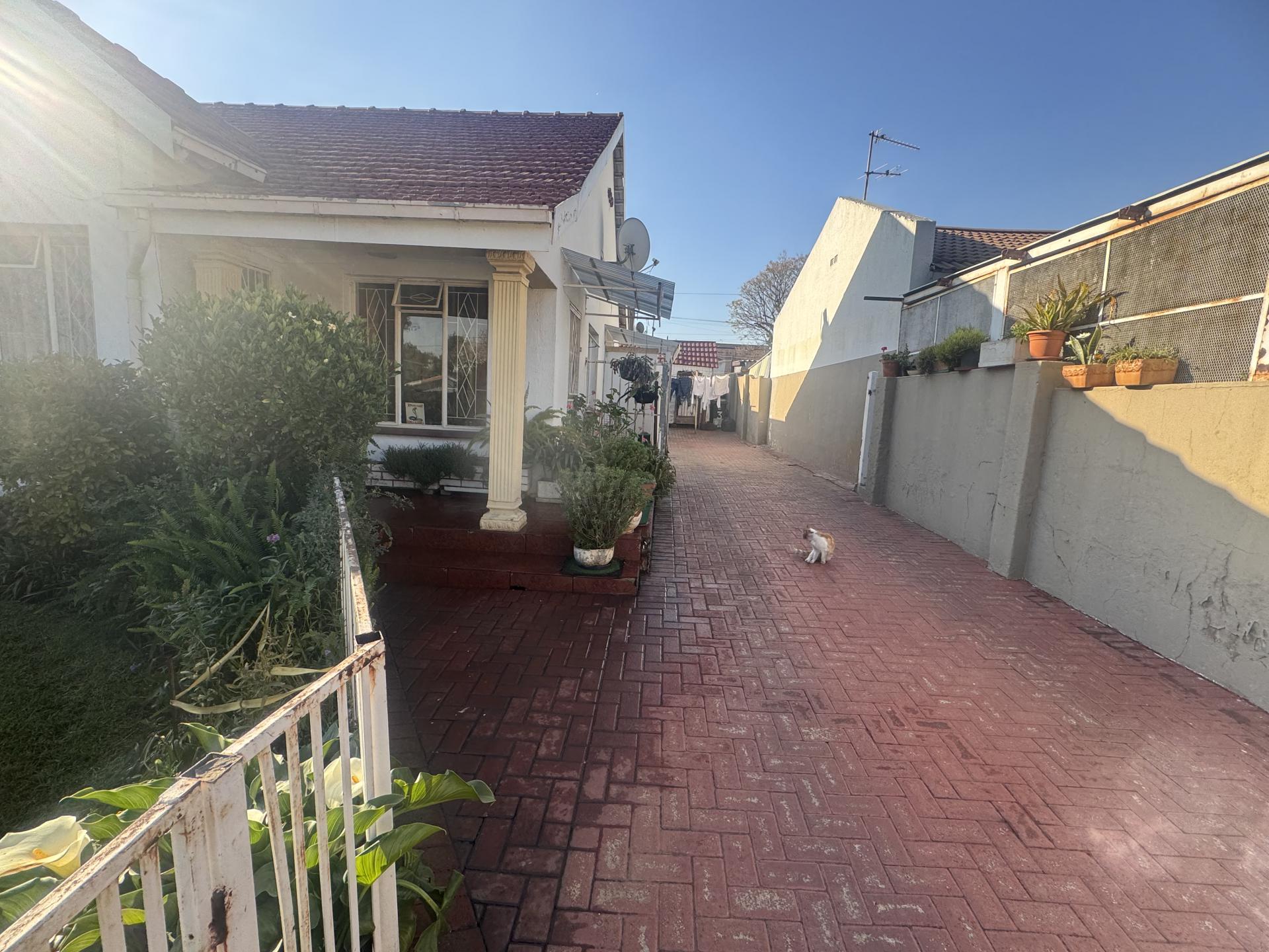  of property in Bosmont