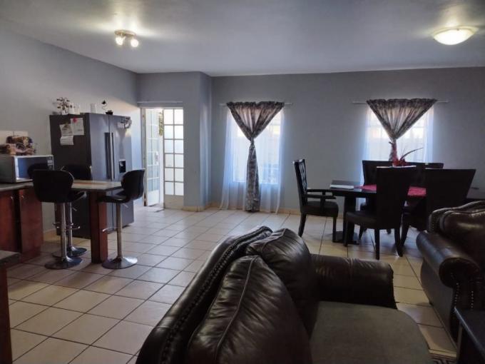 3 Bedroom Apartment for Sale For Sale in Brakpan - MR681193
