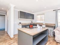  of property in Die Hoewes