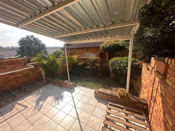 1 Bedroom Apartment to Rent in Corlett Gardens - Property to rent - MR681202