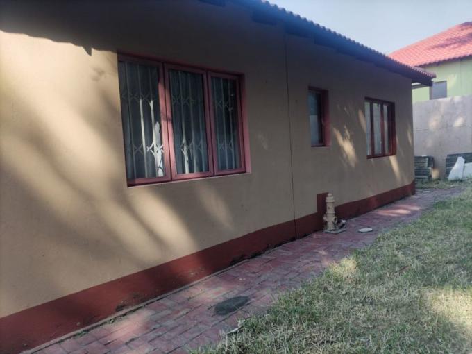 3 Bedroom Simplex for Sale For Sale in Waterval East - MR681210