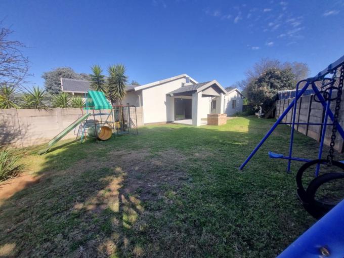 5 Bedroom House for Sale For Sale in Brackenhurst - MR681219