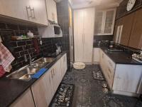  of property in Klippoortjie AH