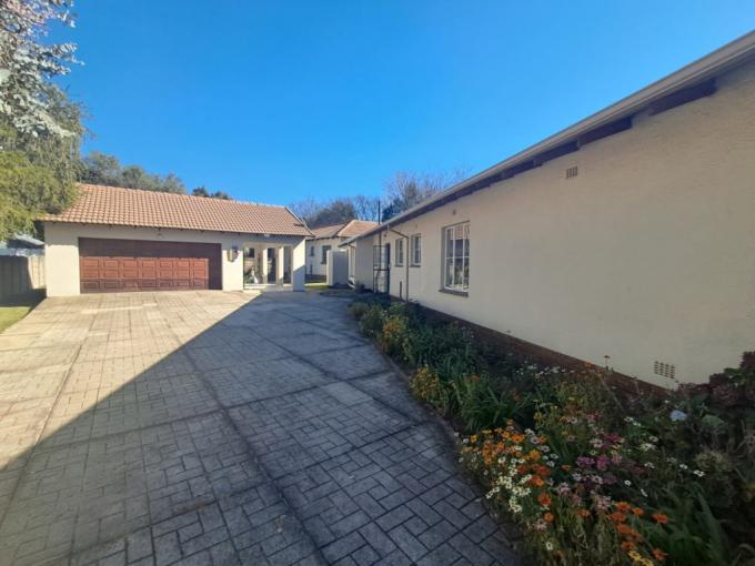 5 Bedroom House for Sale For Sale in Brackenhurst - MR681244