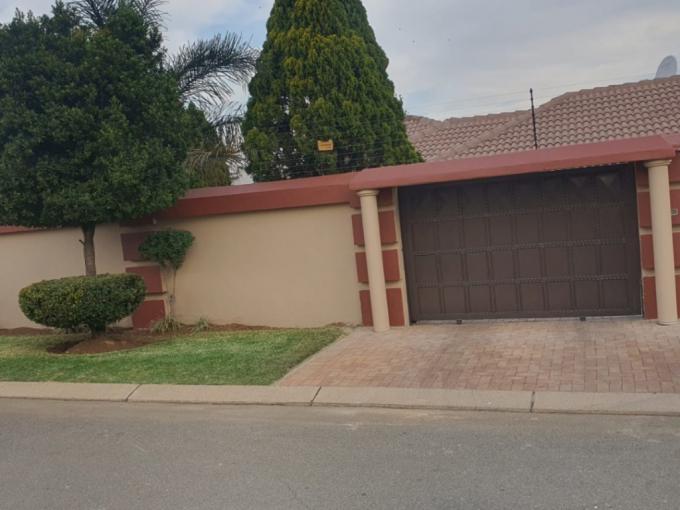 3 Bedroom House for Sale For Sale in Alveda - MR681265