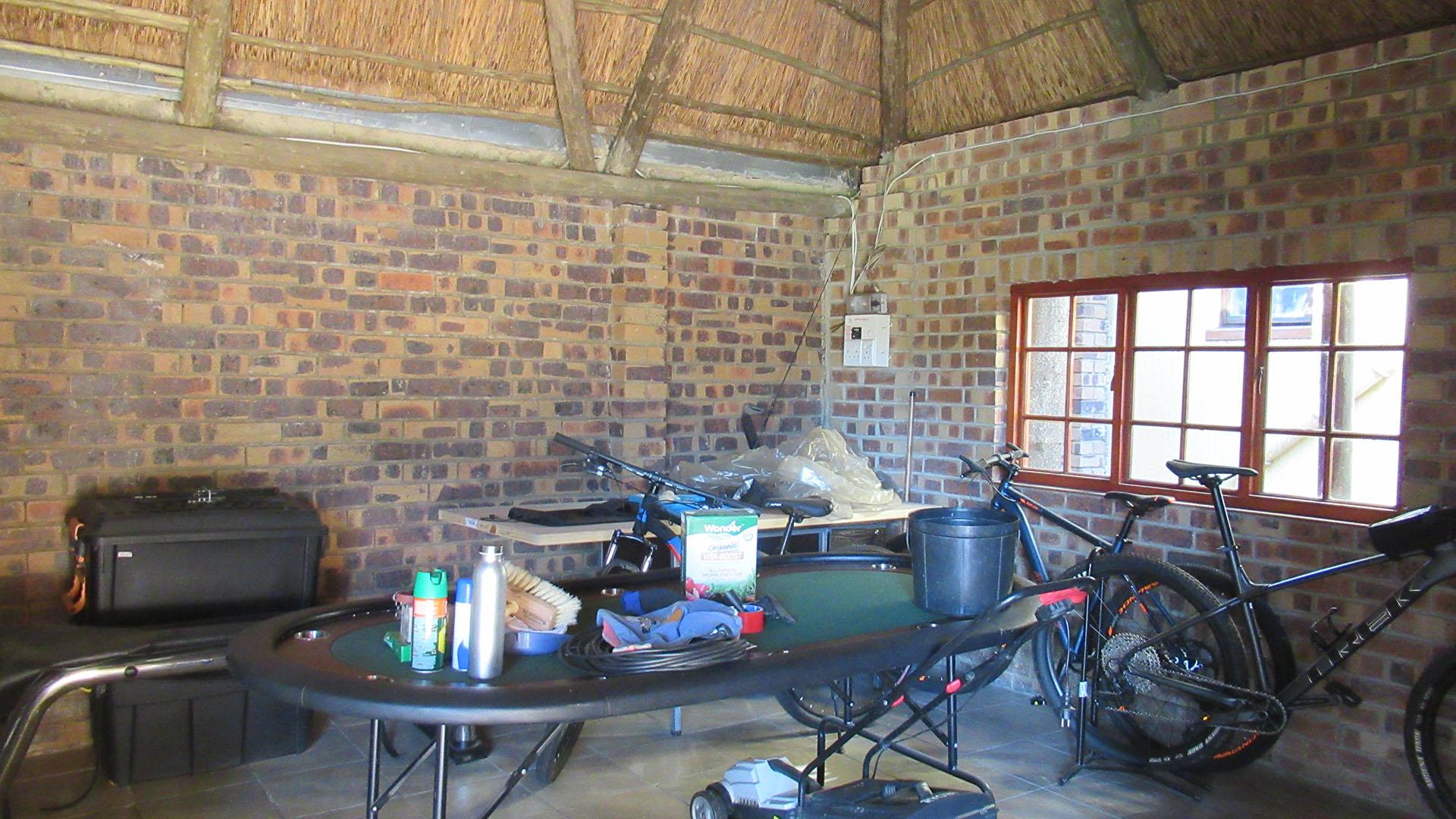 Entertainment - 32 square meters of property in Northwold