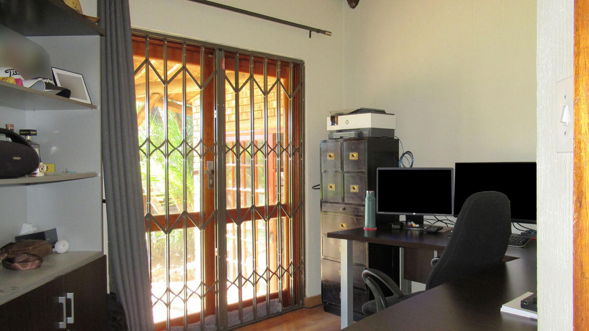 Study - 10 square meters of property in Northwold