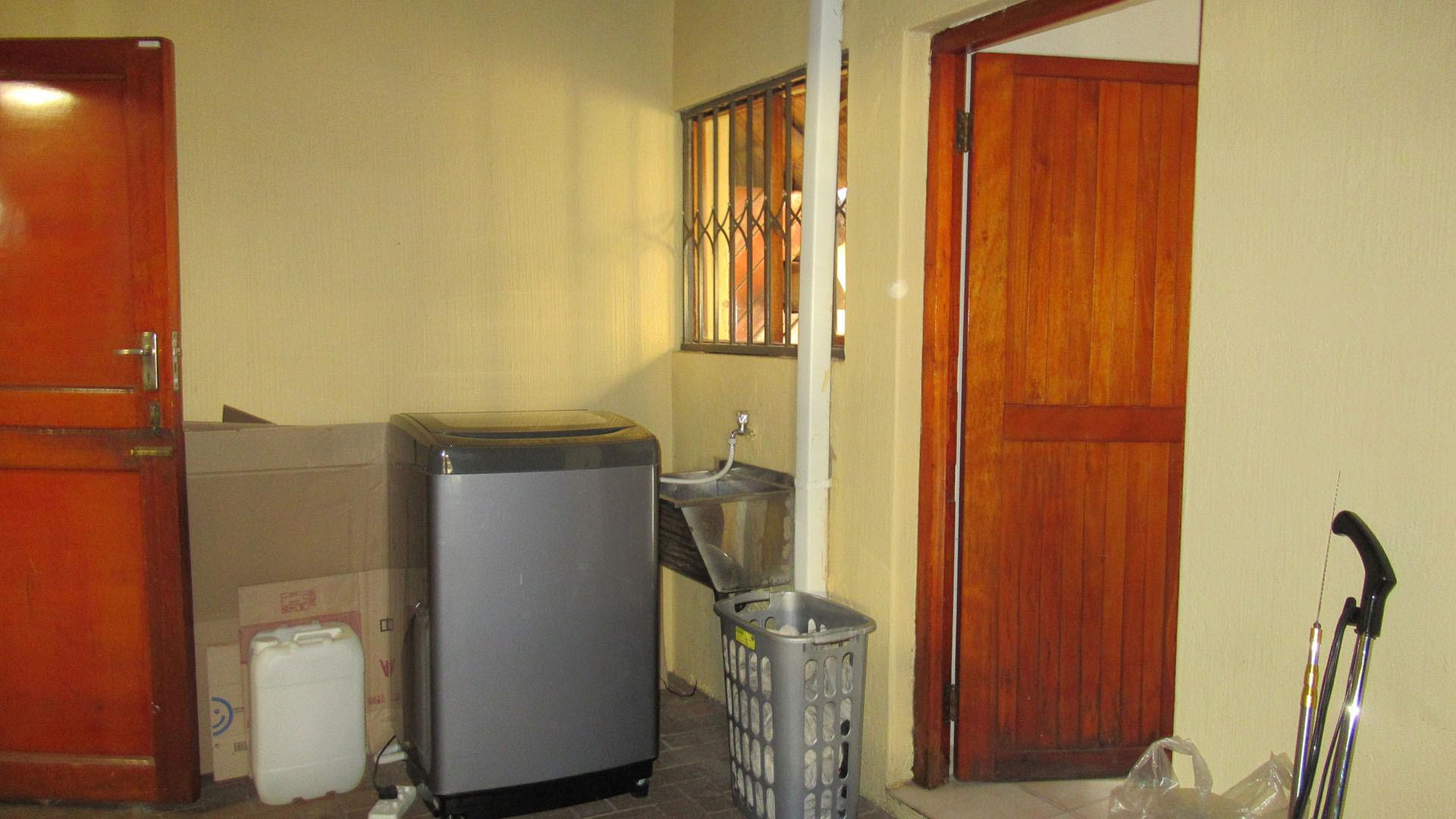 Spaces - 28 square meters of property in Northwold