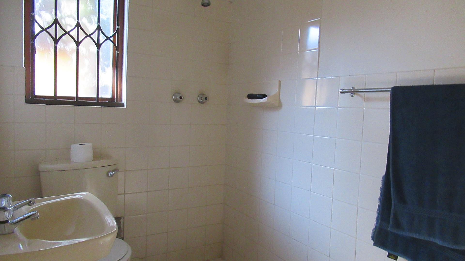 Bathroom 1 - 4 square meters of property in Northwold