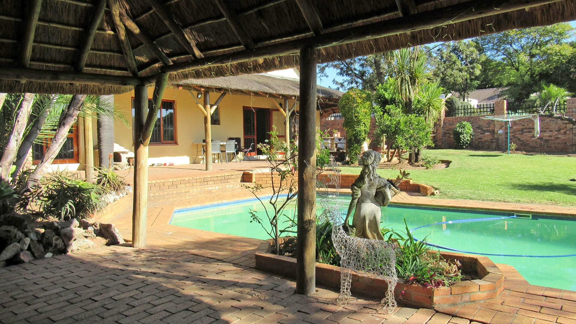 Entertainment - 32 square meters of property in Northwold