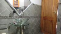 Bathroom 2 - 5 square meters of property in Northwold