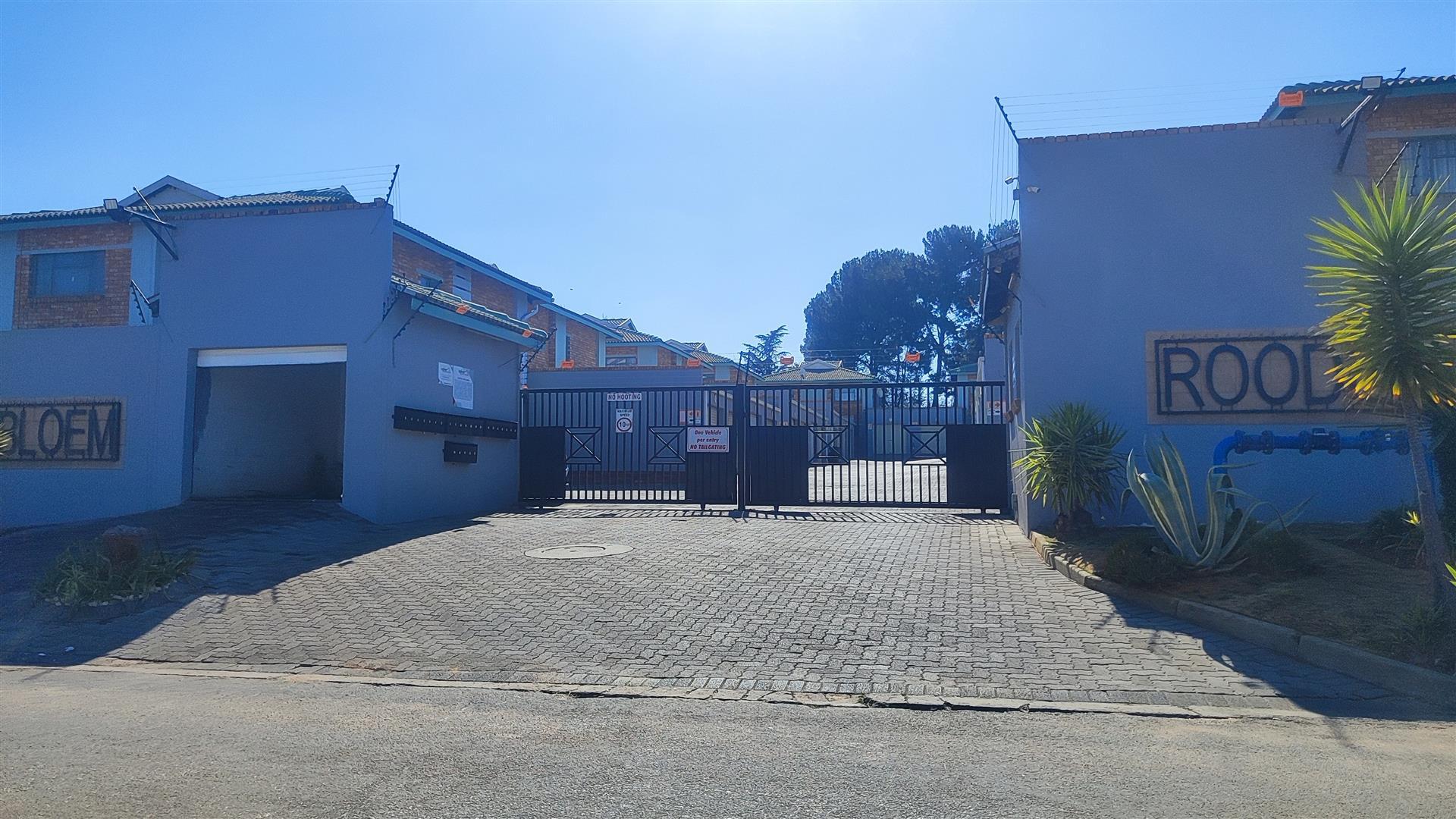 Front View of property in Farrar Park